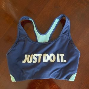 NIKE Women’s Sports Bra | Size XS